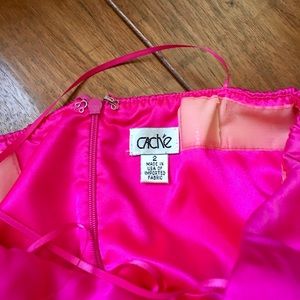 Cache dress in fiuscia.  Size 2.